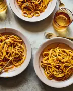 Secrets to Perfect TV Dinner: Easy Bowl Food for Sofa Suppers