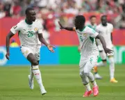 Senegal rout Iraq 5-0 to boost World Cup last-32 hopes with Gueye double