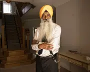 Sikhs reconsider Reform UK support after kirpan ban threat and Farage's 'rage' comments