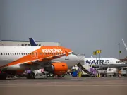 Simon Calder warns BA and easyJet passengers: no cash compensation for weekend cancellations