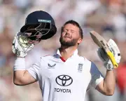 Stokes sparks England fightback as Duckett finds groove against New Zealand
