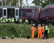 Train crash in Bedfordshire kills driver, injures 100, shocks village