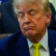 Trump approval plunges to 30% as even supporters lose economic confidence