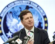 Trump derails Clayton's confirmation as US intelligence chief, boosting Pulte