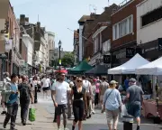 UK disposable incomes fall 0.8% as price rises and tax changes hit spending power