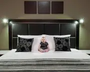 UK families book air-conditioned hotels to escape heatwave, industry reports surge