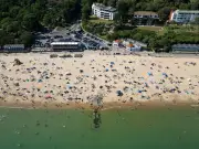 UK heatwave: Passengers urged to avoid non-essential travel to beaches on Friday