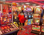 UK high-street slot machines face £460m tax rise if Burnham becomes PM