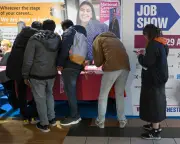 UK Job Vacancies Hit Five-Year Low Amid Iran War Cost Fears