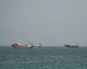 UN halts ship evacuations through Strait of Hormuz after vessel struck by projectile