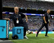 Uruguay on brink of World Cup exit after draw with Cape Verde