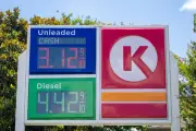 US Gas Prices Drop Below $4 for First Time Since March After Iran Deal