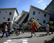 Venezuela Earthquakes: 164 Dead, Survivors Trapped in Rubble