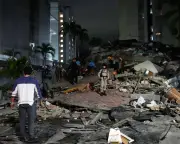 Venezuela earthquakes kill 32, injure 700; state of emergency declared