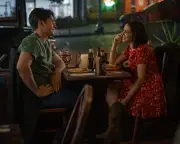 Voicemails for Isabelle Review: Netflix Romcom Misses the Mark with Creepy Premise