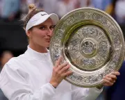 Wimbledon 2023 champion Vondrousova banned four years for refusing drug test
