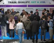 Young Jobseekers Face Uncertain Future Amidst Limited Opportunities