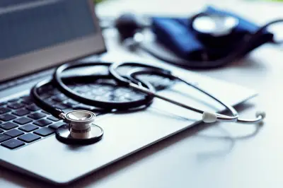AI scribe use by Australian doctors doubles, prompting federal privacy warning