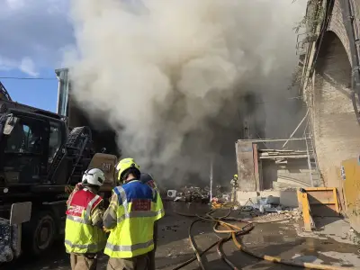 Brixton fire: 60 firefighters tackle blaze as residents warned to avoid area