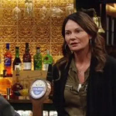 Emmerdale's Lucy Pargeter announces she's expecting triplets - but there's a twist