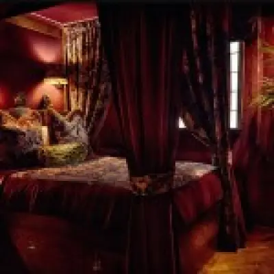 Honest Review: Edinburgh's 'Sexiest Hotel' House of Gods with Midnight Feasts