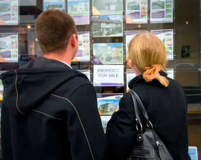 Housing anxiety tops climate concerns for young Australians, study finds