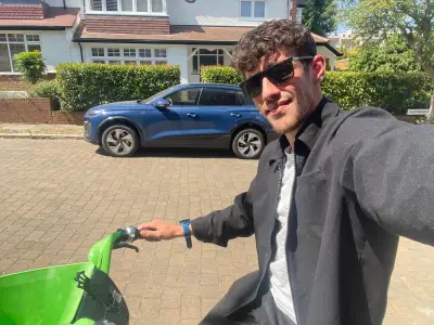 I rode a Lime bike for the first time - and learned one lesson almost instantly
