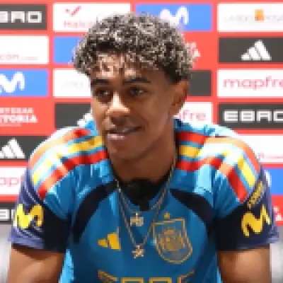 Lamine Yamal urges Barcelona to sign Julian Alvarez as Arsenal target £82m star