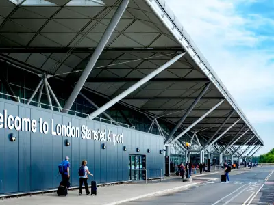 London Stansted Airport Urges Pre-Booking for Summer Parking Savings