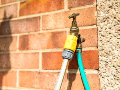 Neighbour uses hosepipe without permission: homeowner's Reddit post sparks debate