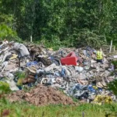 Over 200 tonnes of waste fly-tipped on Gloucester retail park