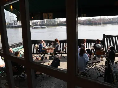 Pelican Stairs: London's hidden alleyway with stunning free Thames sunset views