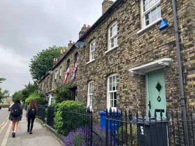 Purfleet-on-Thames name change draws Londoners to commuter town