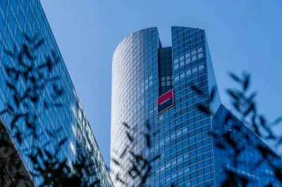 Societe Generale Equity Traders See 5% Gain Amid Wall Street Boom