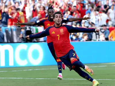 Spanish fans flood London streets after World Cup win over Argentina