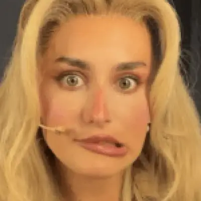 Strictly star Amber Davies has theatregoer removed for filming during Legally Blonde show