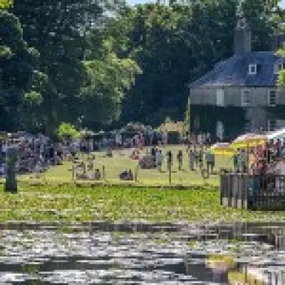 Teen dies at Tonnau Festival in North Wales, event cancelled