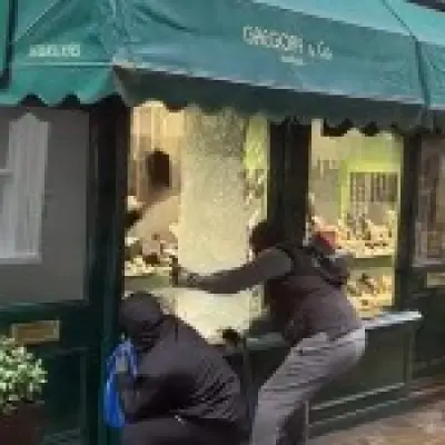 Three men jailed for £225k sledgehammer jewellery raid in Richmond