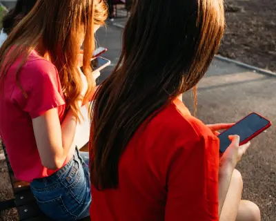 UK to encourage midnight social media curfew for 16- and 17-year-olds