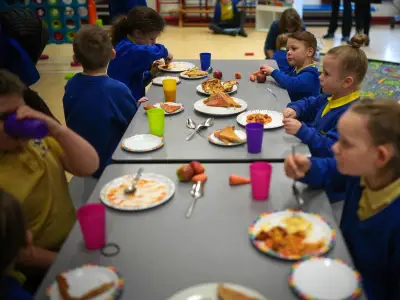 Westminster Tories cut free school meals for secondary pupils after regaining council