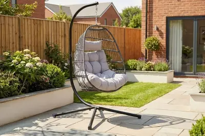 Wowcher Deal: Hanging Egg Chair for Garden at 73% Off