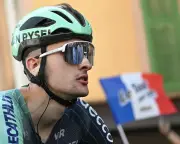 Anti-doping chiefs deny bias as Tour rivals question Seixas tests