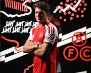 Arsenal sign Christos Tzolis from Club Brugge for £34m