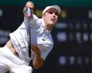 Arthur Fery overcomes nosebleed and first-set loss to reach Wimbledon third round