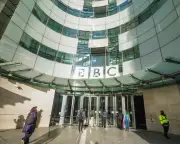 BBC staff fear strike after 1% pay rise offer rejected by unions