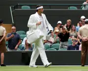 Ben Shelton exits Wimbledon in five-set thriller as Taylor Fritz cruises through