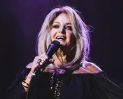 Bonnie Tyler dies at 75: Total Eclipse of the Heart singer passes away