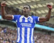 Chelsea in talks to sign veteran striker Danny Welbeck from Brighton