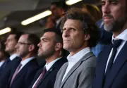 Diego Forlán to replace Marcelo Bielsa as Uruguay manager on temporary basis