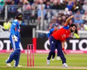 England beat India by 5 wickets in first T20 international